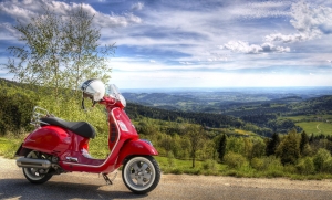 TOUR IN VESPA NELLE LANGHE